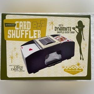 Card Shuffler‎